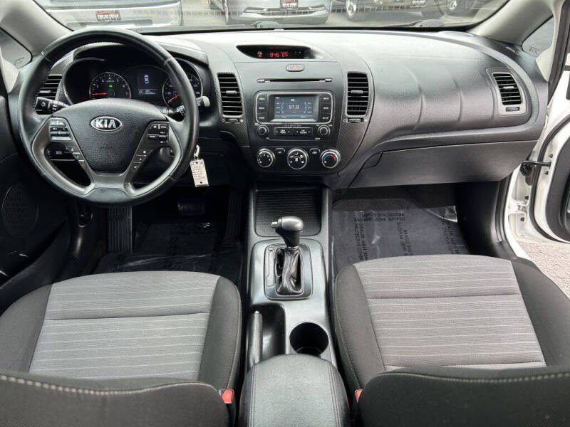 2016 Kia Forte5 EX