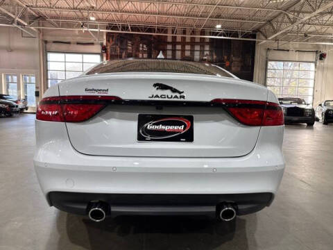 2016 Jaguar XF R-Sport