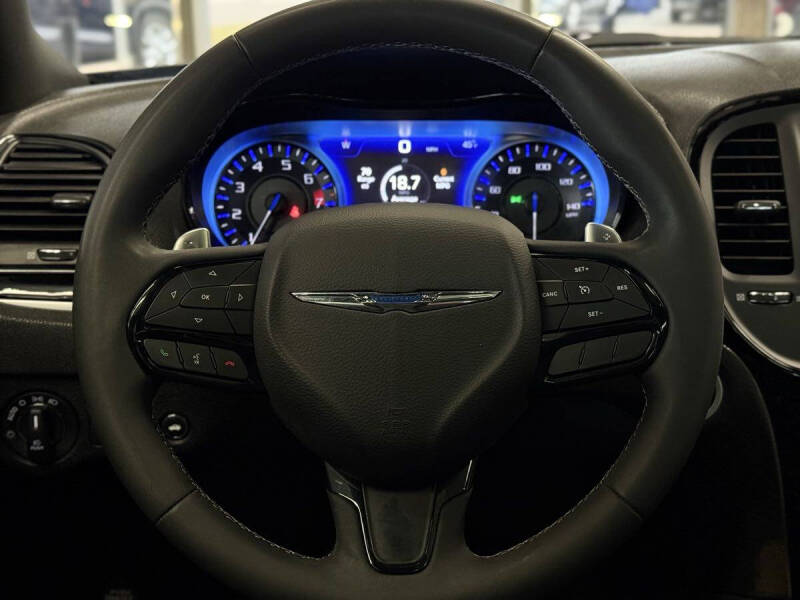 2022 Chrysler 300 S V6