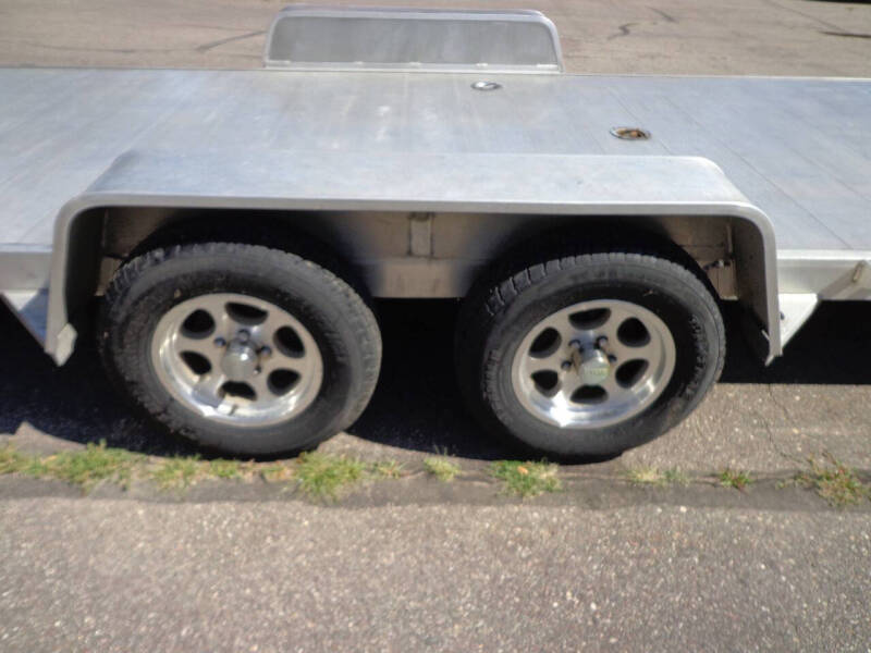 2009 Aluma 8218