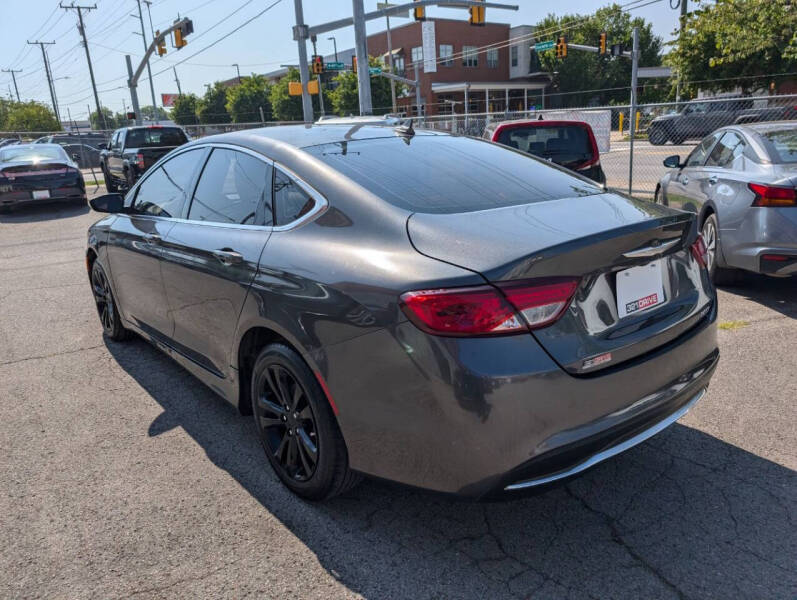2015 Chrysler 200 Limited