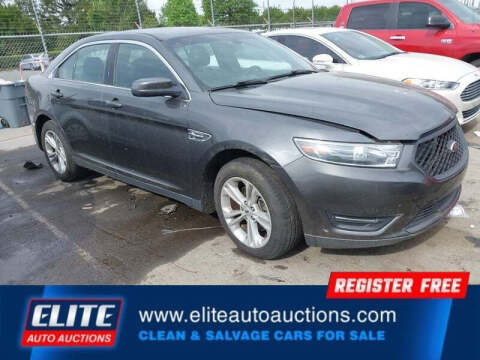 2015 Ford Taurus SEL Photo