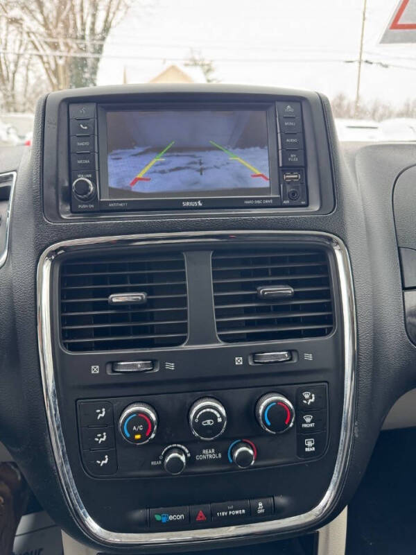 2013 Dodge Grand Caravan American Value Package