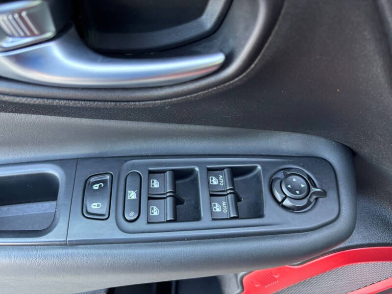 2016 Jeep Renegade Trailhawk