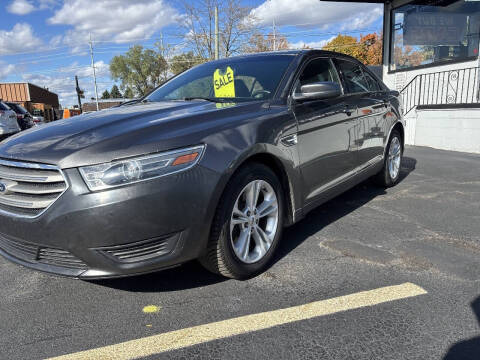 2018 Ford Taurus SEL