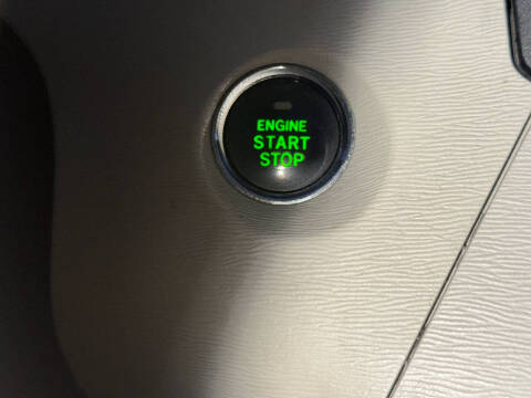 2014 Toyota Sienna XLE 8-Passenger