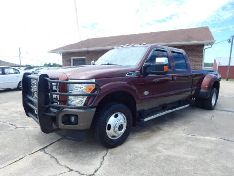 2015 Ford F-350 Super Duty for sale at Ernie Cook and Son Motors in Shelbyville TN