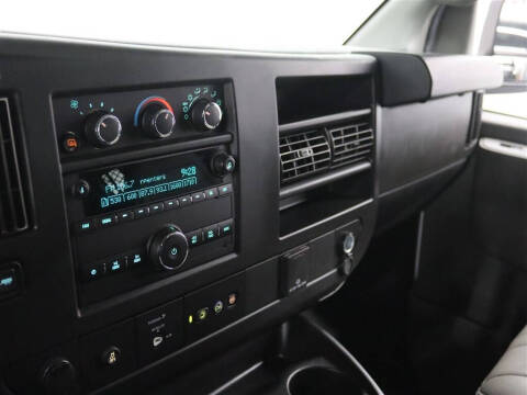 2022 Chevrolet Express 2500