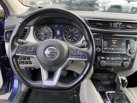 2022 Nissan Rogue Sport SV