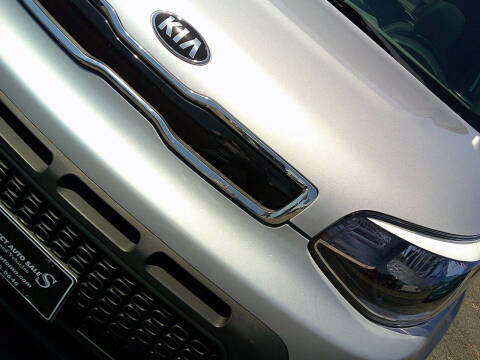 2015 Kia Soul +