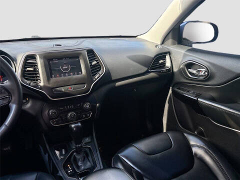 2020 Jeep Cherokee Altitude