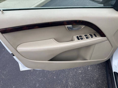 2015 Volvo XC70 T6 Premier Plus