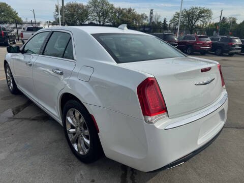 2017 Chrysler 300 C