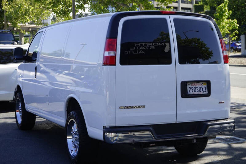 2021 Chevrolet Express 2500