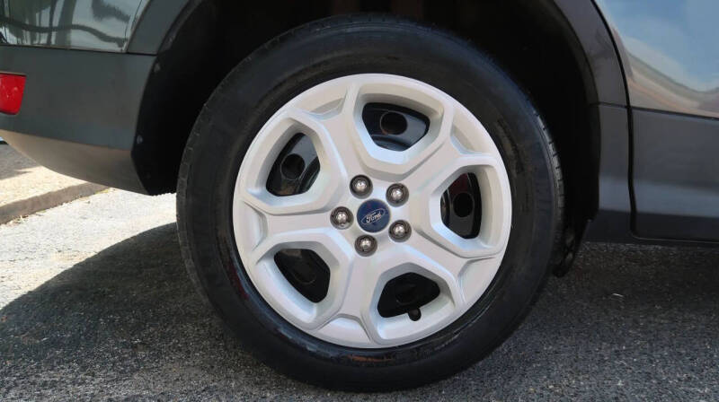 2019 Ford Escape S