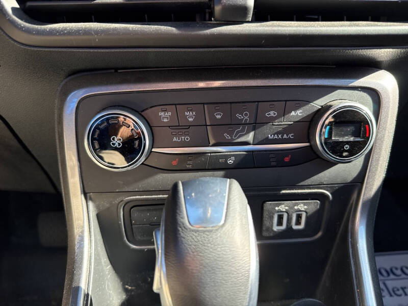 2022 Ford EcoSport SES