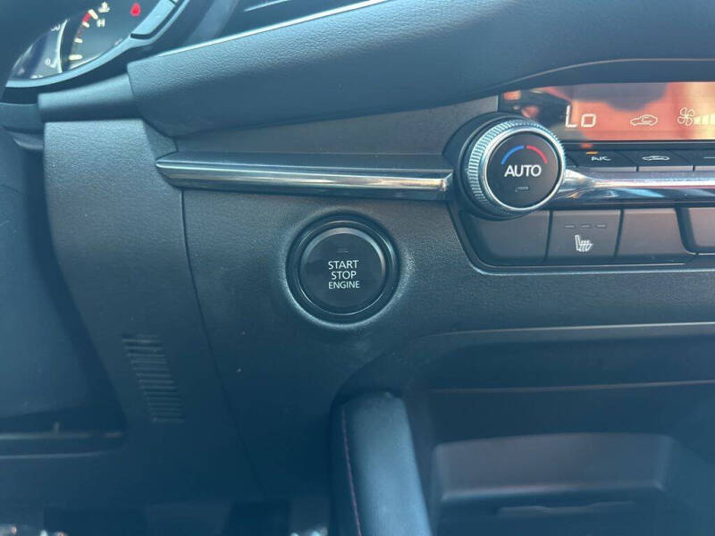 2024 Mazda Mazda3 Hatchback 2.5 S Carbon Edition