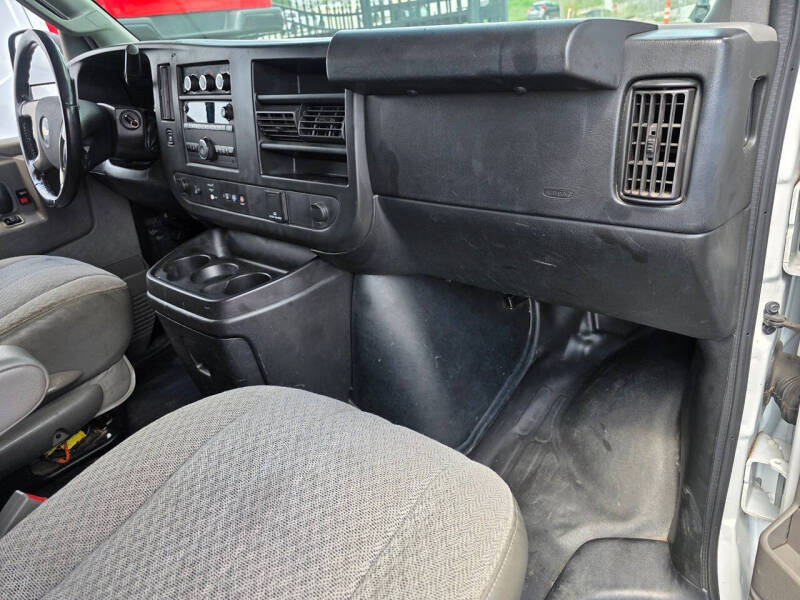 2018 Chevrolet Express 2500