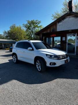 2016 Volkswagen Tiguan for sale at LEE AUTO SALES in McAlester OK