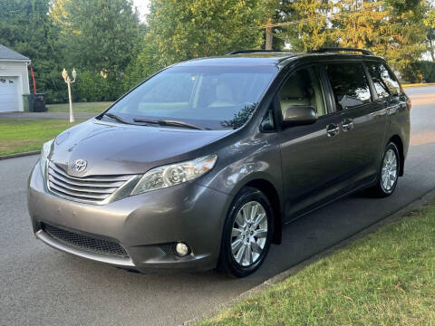 2015 Toyota Sienna for sale at Ali Z Motors LLC in Paterson NJ