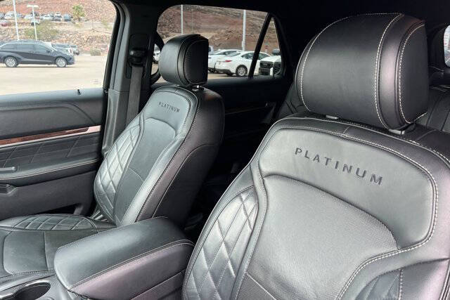 2017 Ford Explorer Platinum