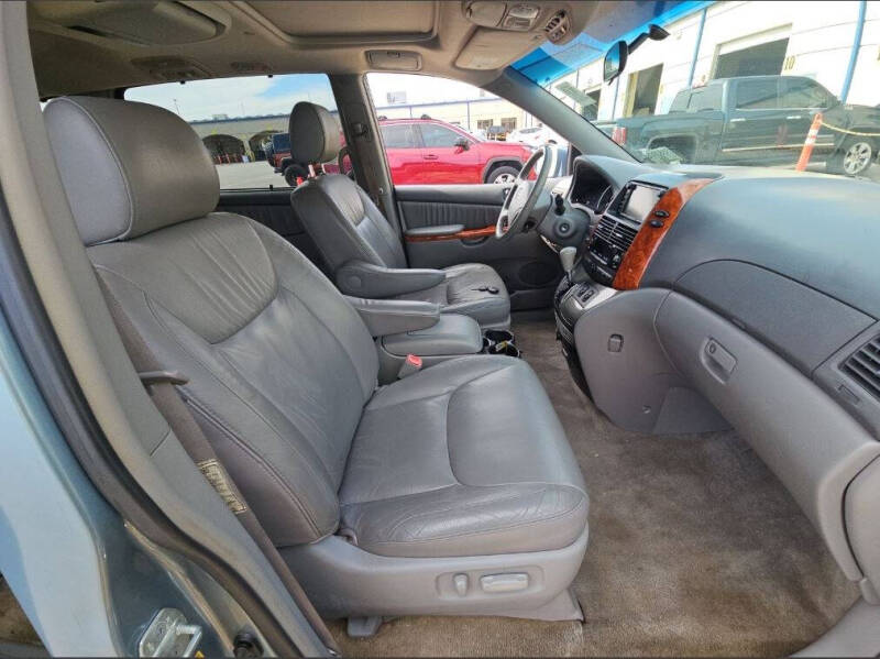 2008 Toyota Sienna XLE