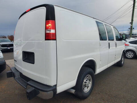 2023 Chevrolet Express 2500