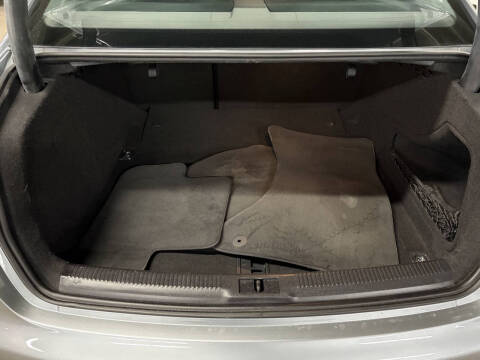 2010 Audi A4 2.0T quattro Premium Plus