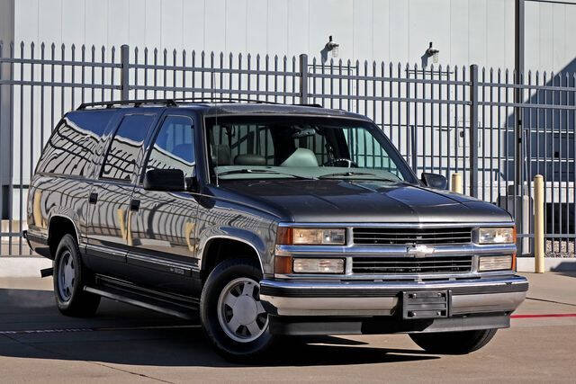 1999 Chevrolet Suburban For Sale ®