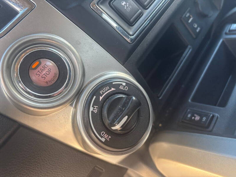 2017 Nissan Titan SL