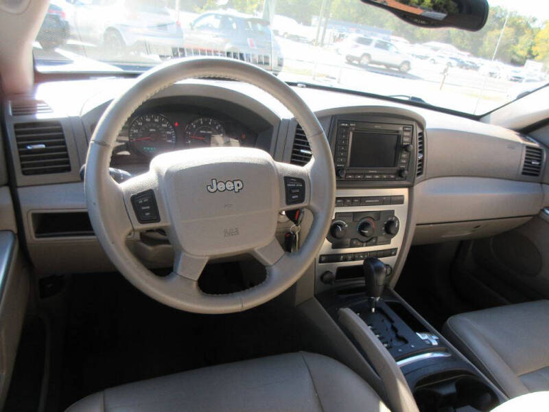 2005 Jeep Grand Cherokee null photo 7