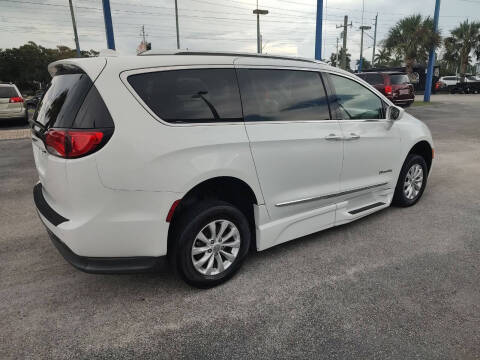 2019 Chrysler Pacifica Touring L
