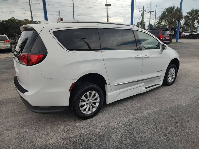 2019 Chrysler Pacifica Touring L