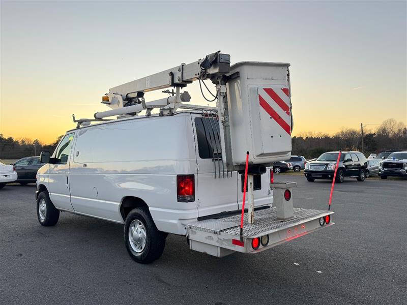 2011 Ford E-Series E-350 SD