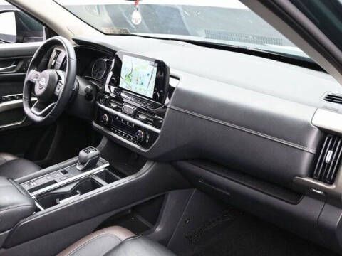 2022 Nissan Pathfinder Platinum