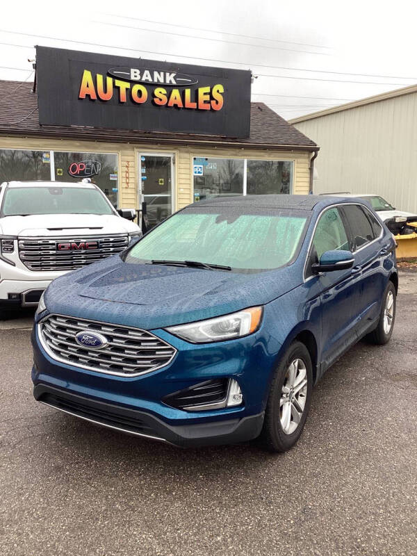 2020 Ford Edge SEL photo 2