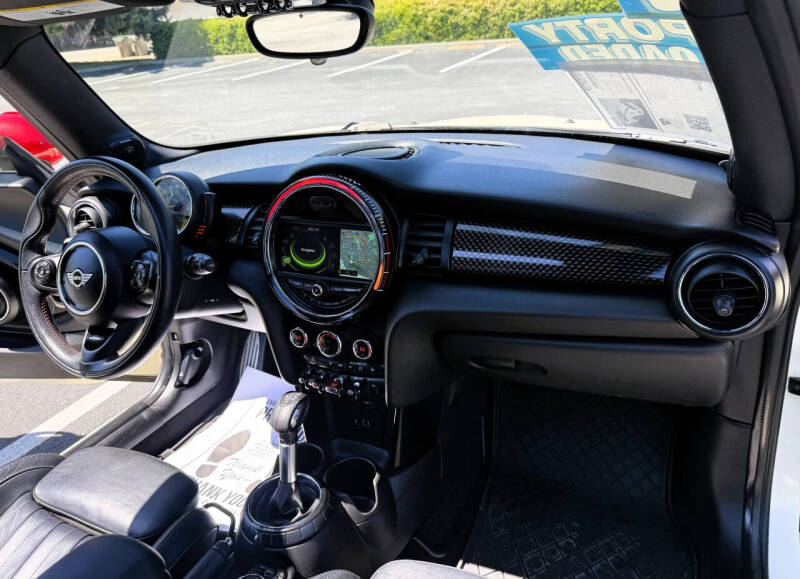 2017 MINI Hardtop 2 Door John Cooper Works