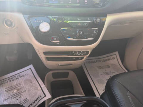 2022 Chrysler Pacifica Touring L