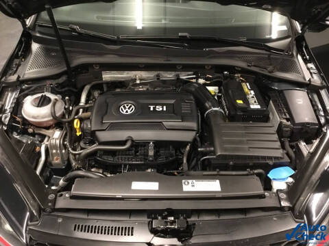 2017 Volkswagen Golf GTI SE