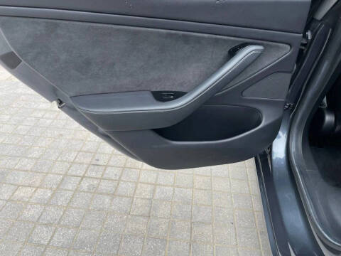 2019 Tesla Model 3 Standard Range Plus