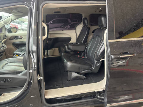 2019 Chrysler Pacifica Touring L Plus