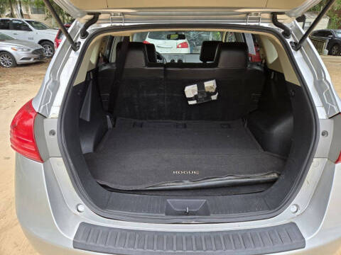 2011 Nissan Rogue S