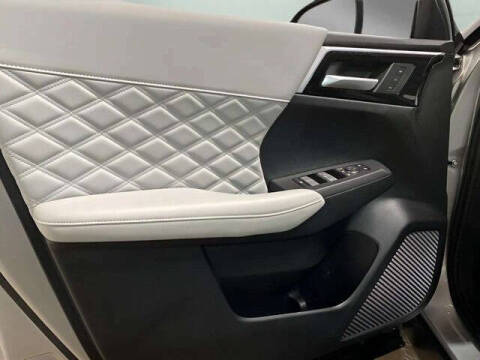 2025 Mitsubishi Outlander PHEV SEL