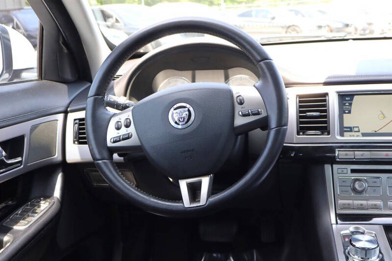 2011 Jaguar XF