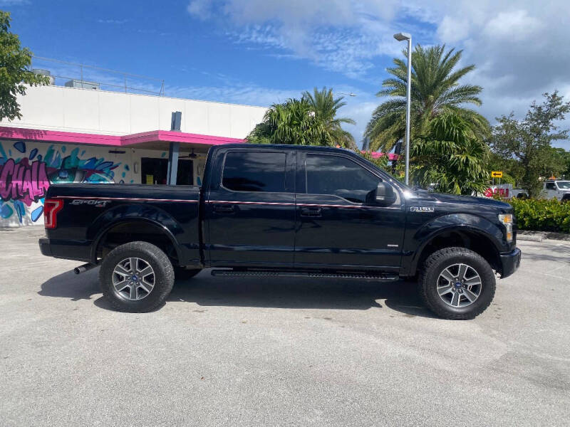 2016 Ford F-150 XLT photo 29