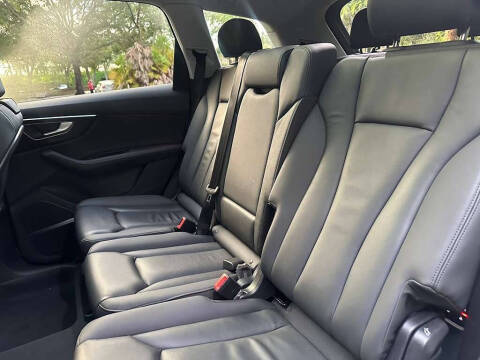 2024 Audi Q7 quattro Premium Plus 45 TFSI