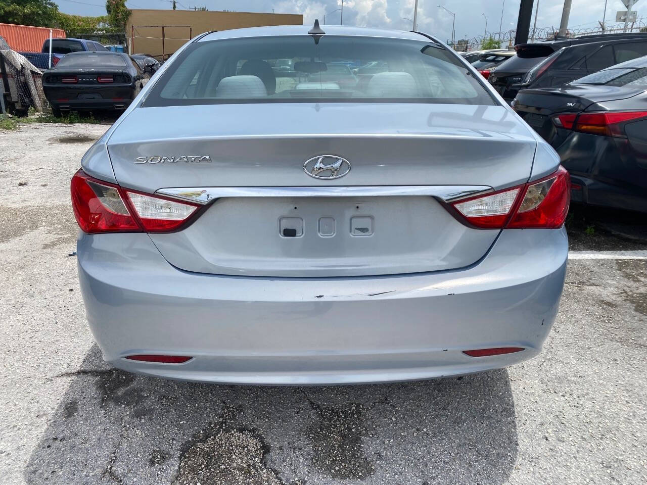 2013 Hyundai SONATA for sale at 33 Auto Sales Miami in Miami, FL