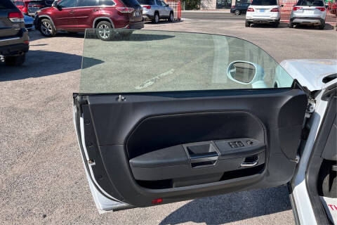 2014 Dodge Challenger SXT