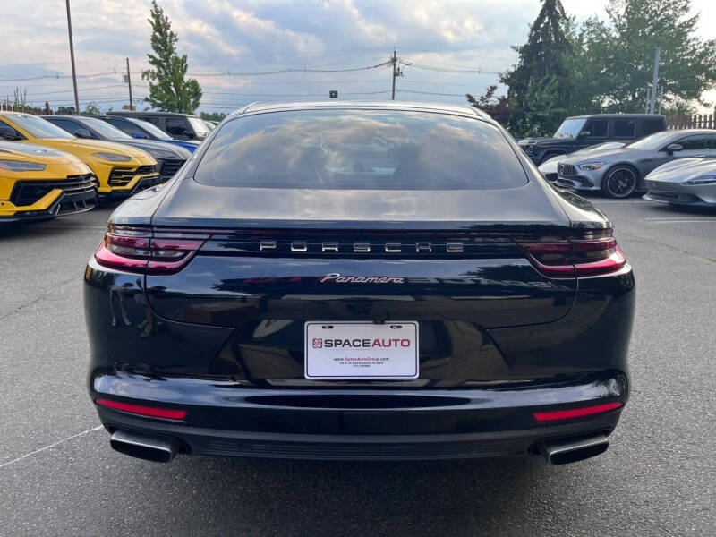 2017 Porsche Panamera