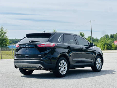 2022 Ford Edge Titanium